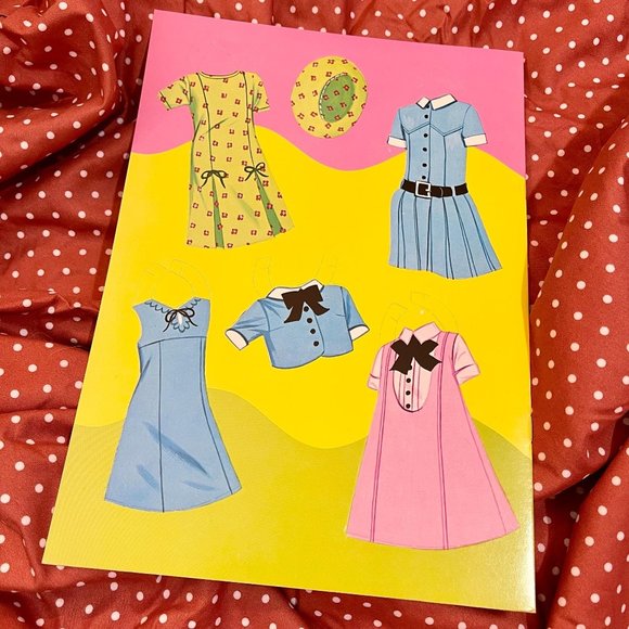 VINTAGE Mitzi and Sissy Paper Doll Book - Picture 7 of 7